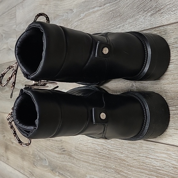 Aquatalia Size 9 Black Leia Weatherproof Leather Boot NEW - Picture 4 of 10